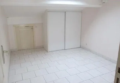 Ostalo; pločice, prirodno svjetlo