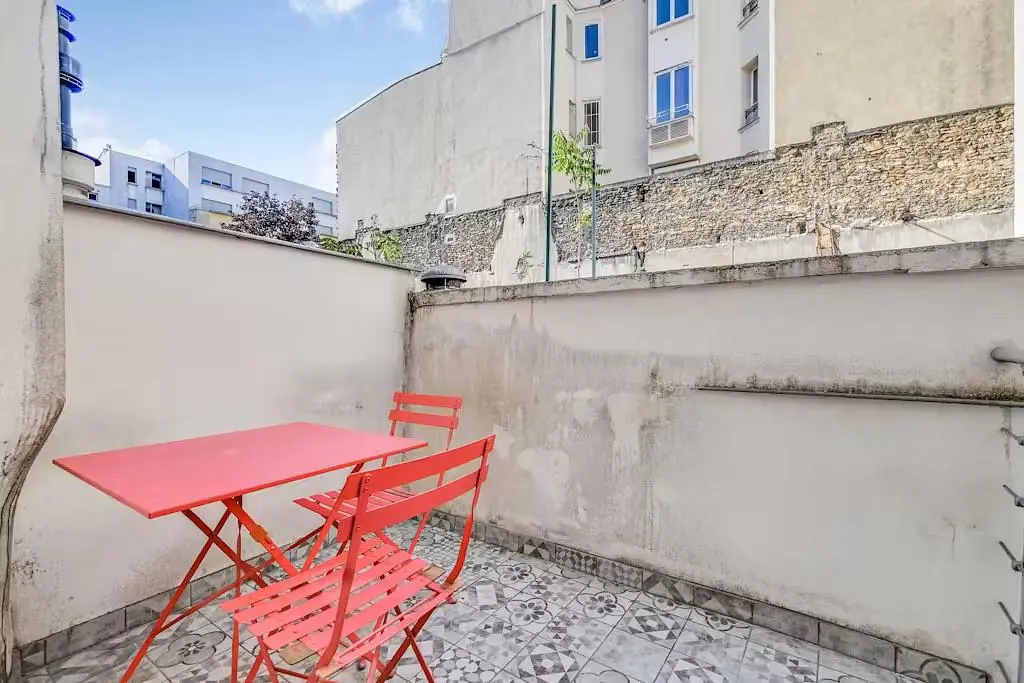 Terrasse; vue, carrelage, lumière naturelle