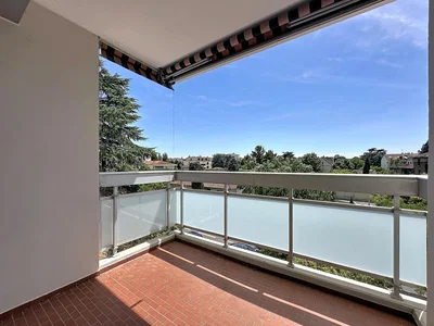 Balkon; manzara, doğal ışık