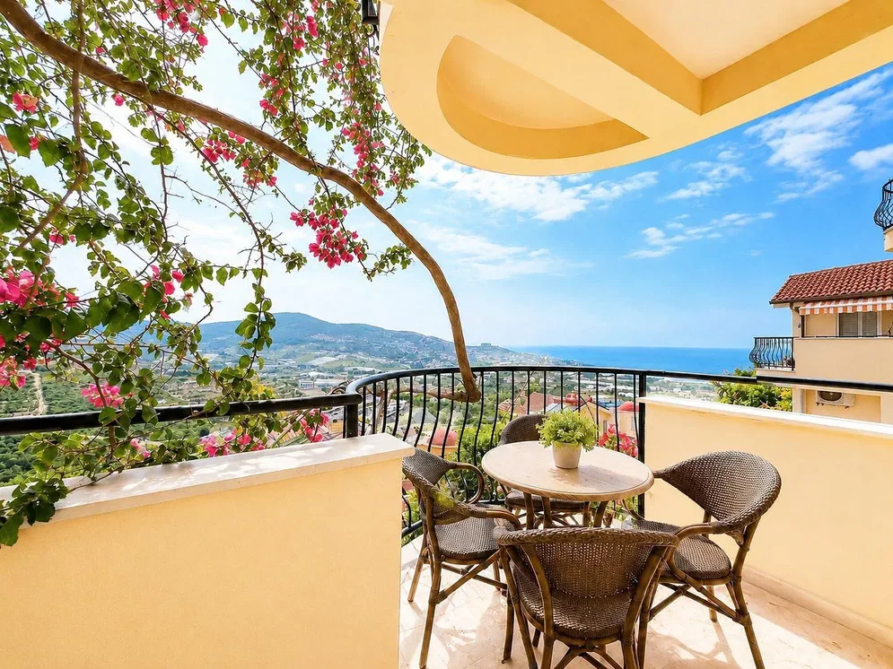 Balkon; pogled, prirodno svjetlo