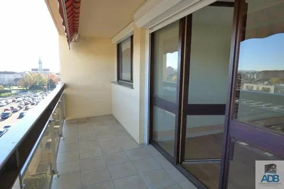 Balkon; pločice, pogled