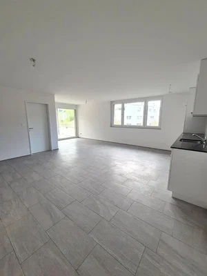 Cuisine; carrelage, lumière naturelle