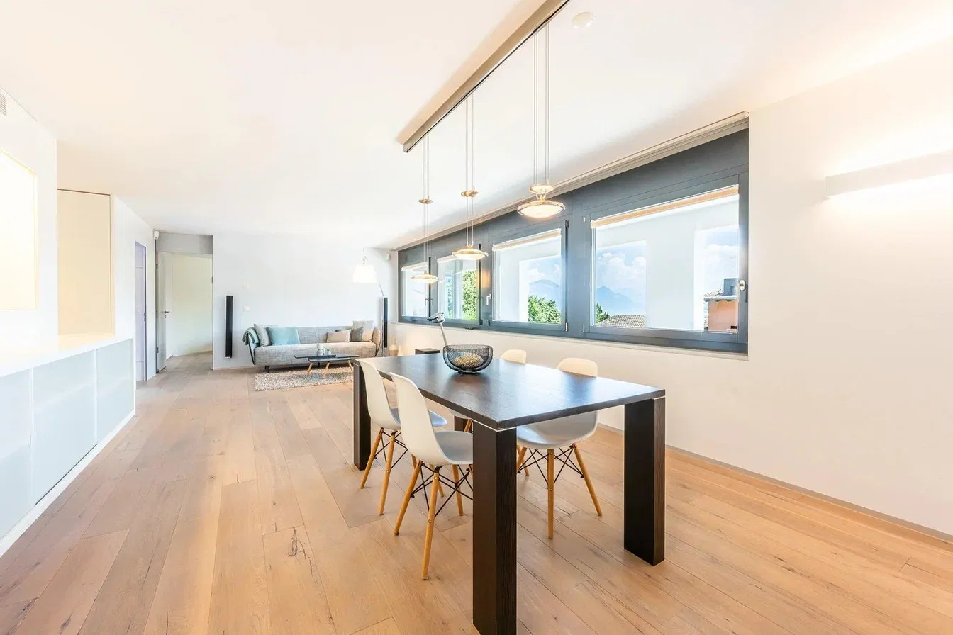 Salon; parquet, lumière naturelle