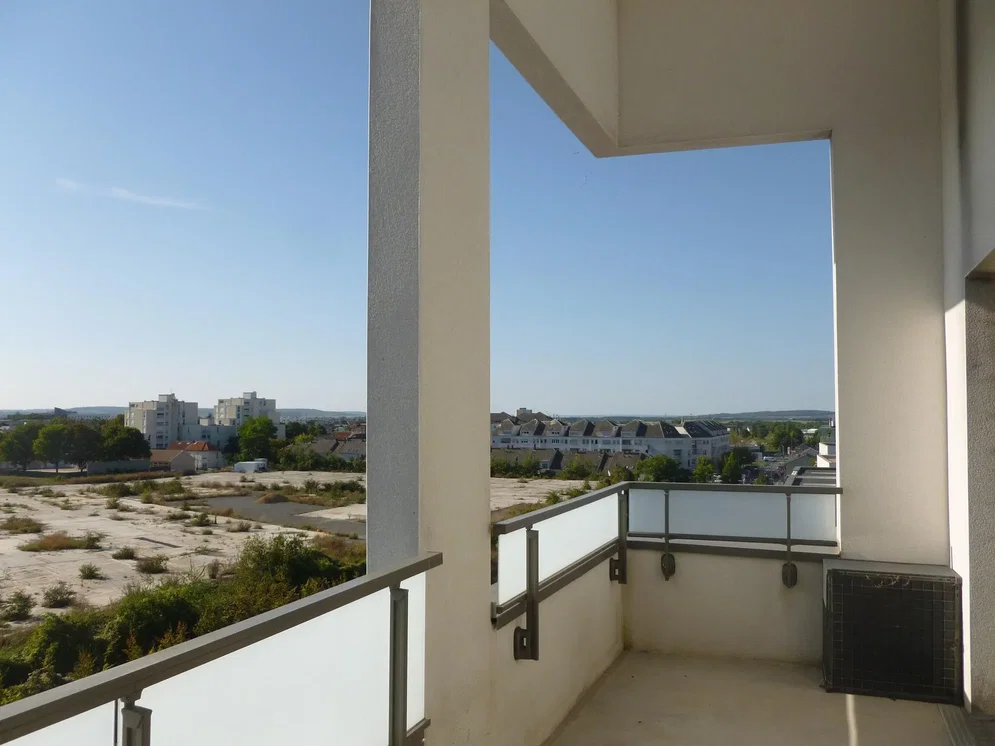 Balcone; vista, luce naturale