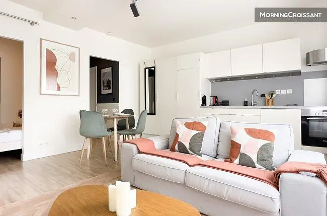 Wohnzimmer; tageslicht, moderner stil, küchengeräte