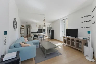 Wohnzimmer; tageslicht, moderner stil