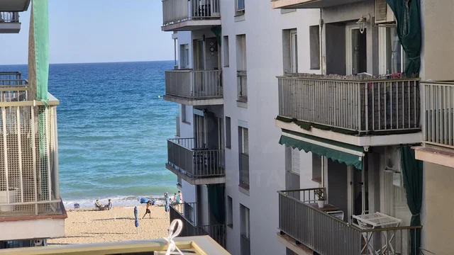 Μπαλκόνι; θέα, φυσικό φως