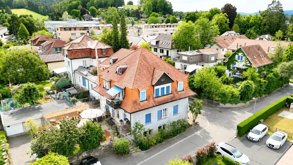 Haus und umgebung; blick