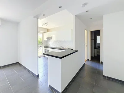 Kitchen; tile floor, natural light, renovated