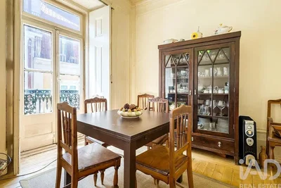 Wohnzimmer; holzboden, tageslicht, rustikaler stil