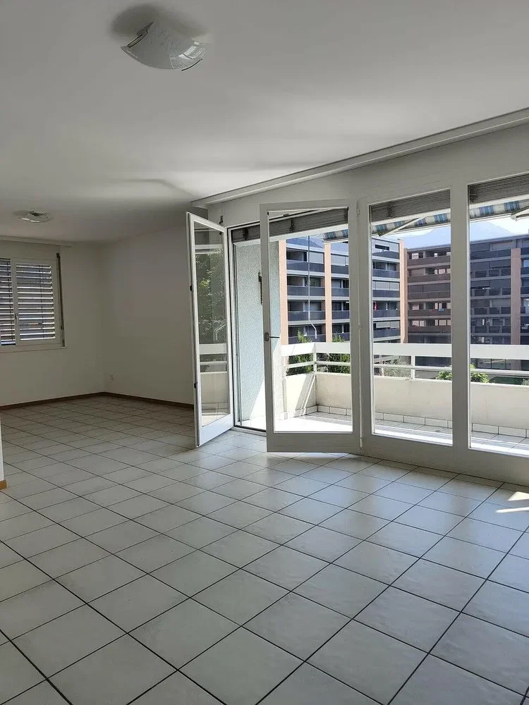 Wohnzimmer; fliesenboden, blick, tageslicht