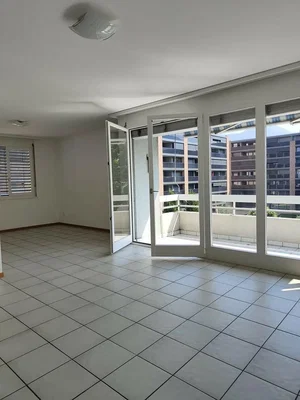 Wohnzimmer; fliesenboden, blick, tageslicht