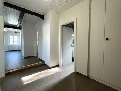 Altro; luce naturale, travi in legno, pavimento in piastrelle
