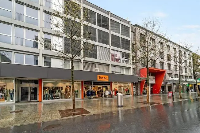 Casa e dintorni; commerciale, vista