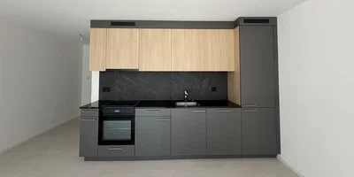 Küche; küchengeräte, fliesenboden, tageslicht, renoviert