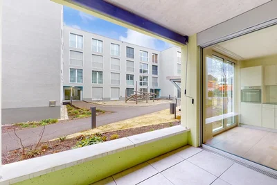 Balkon; uitzicht, tegelvloer