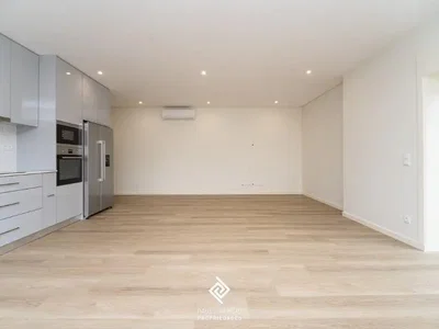 مطبخ; أجهزة المطبخ, أرضية خشبية, مجدد, ضوء طبيعي