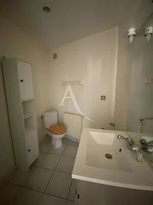Toalet; pločice