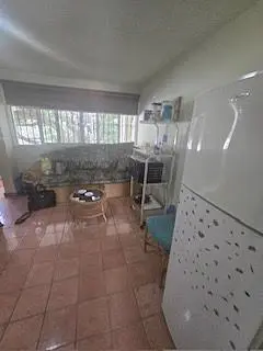 Kuchyně; dlažba, kuchyňské spotřebiče
