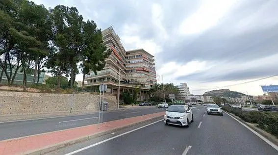 Kuća i okolina; pogled