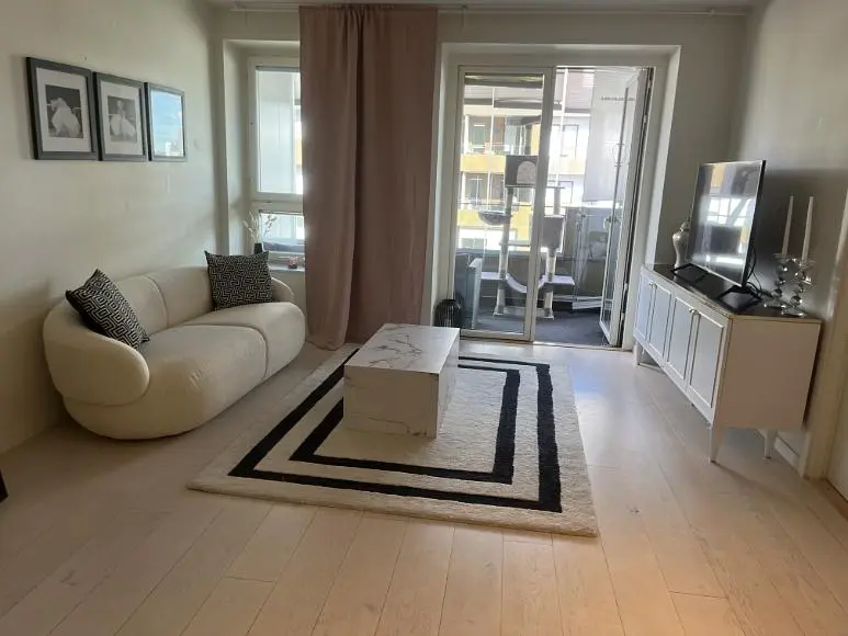 Salon; parquet, lumière naturelle