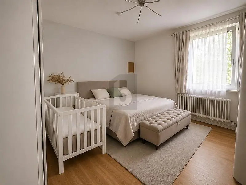 Camera da letto; luce naturale, pavimento in legno