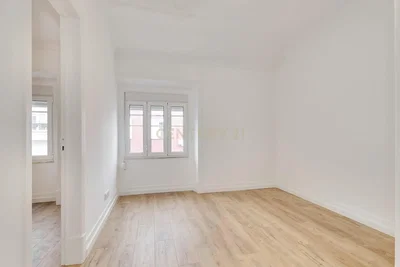 Chambre; parquet, lumière naturelle