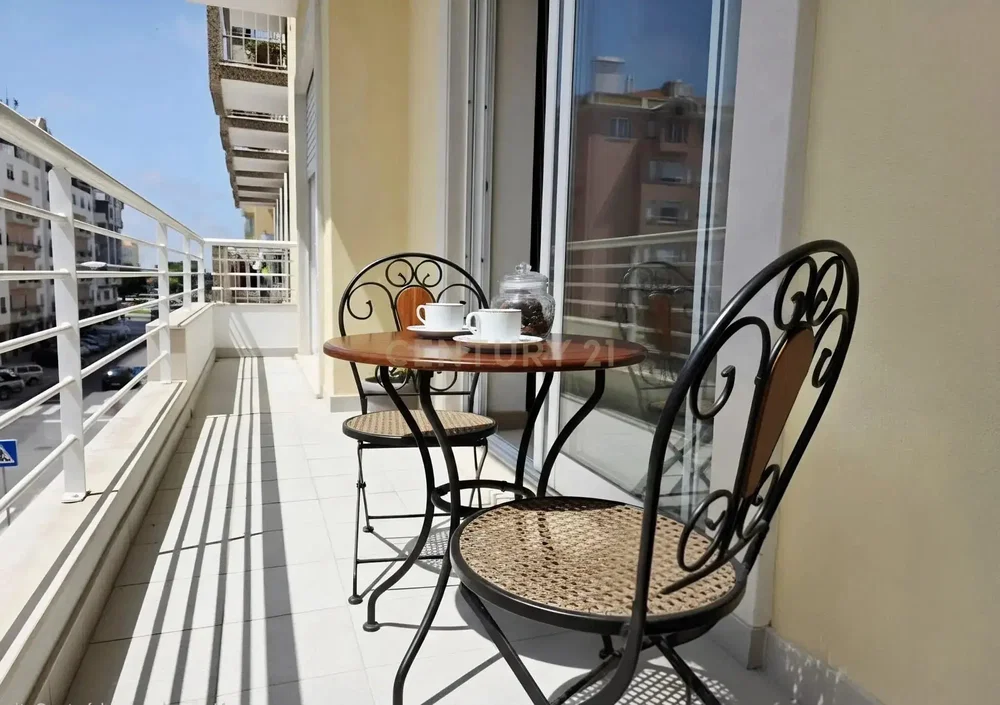 Balcony; view, natural light
