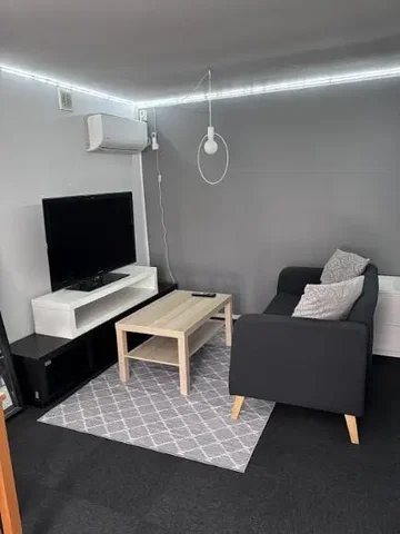 Soggiorno; luce naturale, stile moderno