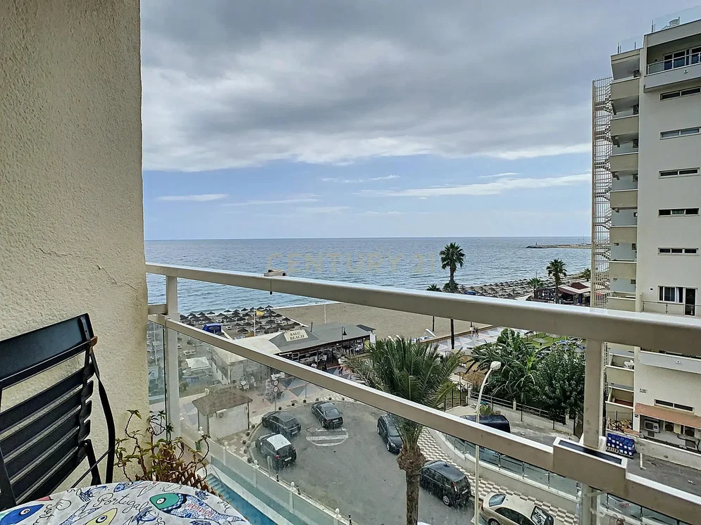 Balcon; vue, lumière naturelle