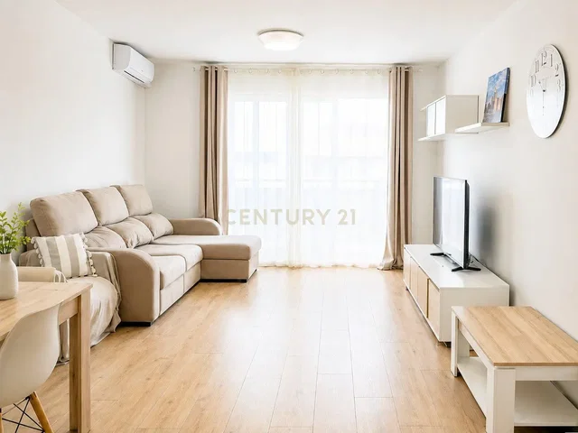 Wohnzimmer; holzboden, tageslicht, moderner stil