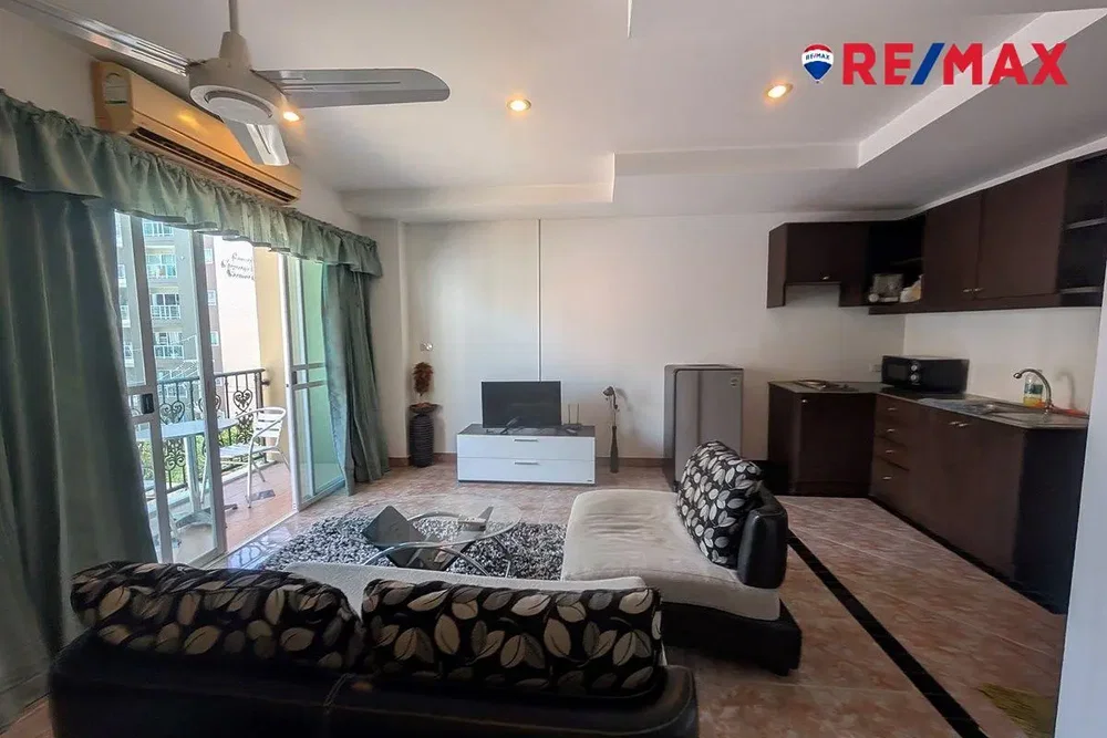 Oturma odası; doğal ışık, modern stil, mutfak aletleri