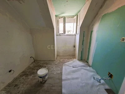 Ostalo; potrebna renovacija, prirodno svjetlo