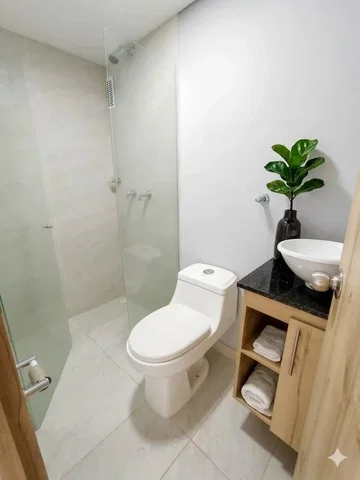 Salle de bain; carrelage, lumière naturelle