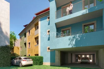 Dům a okolí