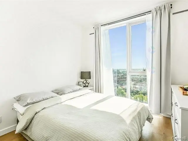 Chambre; vue, lumière naturelle
