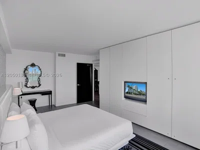 Chambre; lumière naturelle, carrelage, style moderne