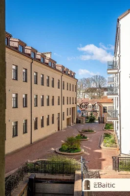 House and surroundings; view, natural light
