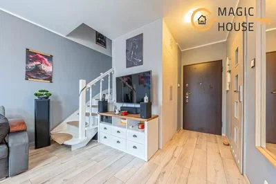Wohnzimmer; holzboden, tageslicht, moderner stil