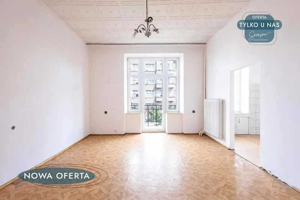 Autre; parquet, lumière naturelle, nécessite rénovation