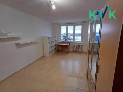 Schlafzimmer; holzboden, tageslicht, blick