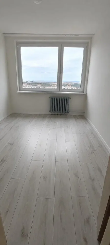 Bedroom; view, wood floor, natural light