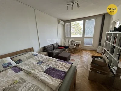 Bedroom; wood floor, natural light