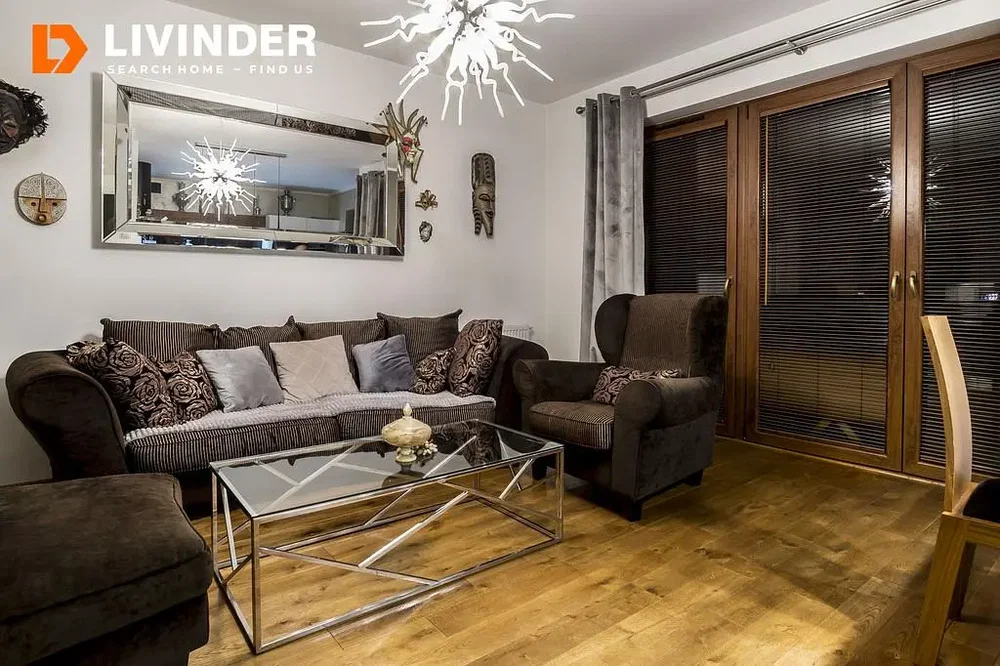 Salon; parquet, style moderne, lumière naturelle