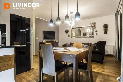 Salon; parquet, style moderne, lumière naturelle