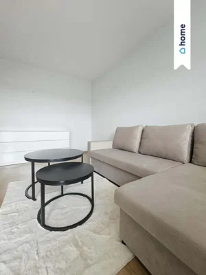 Wohnzimmer; tageslicht, holzboden, moderner stil