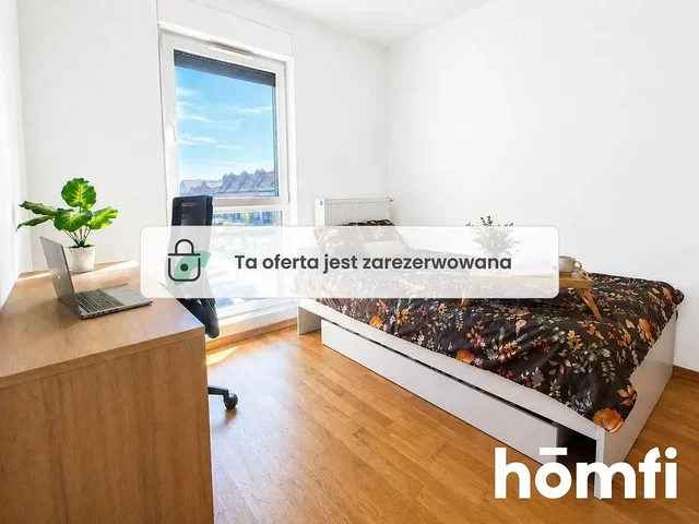 Spavaća soba; prirodno svjetlo, drveni pod