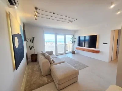 Living room; view, natural light, modern style