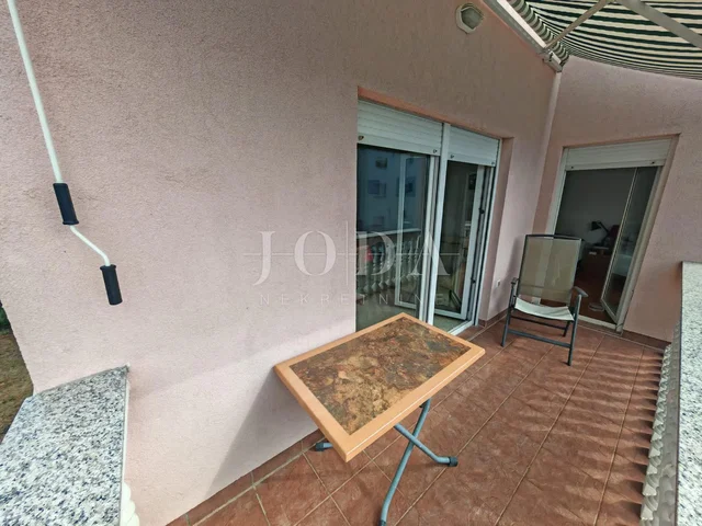 Balcony; tile floor, natural light