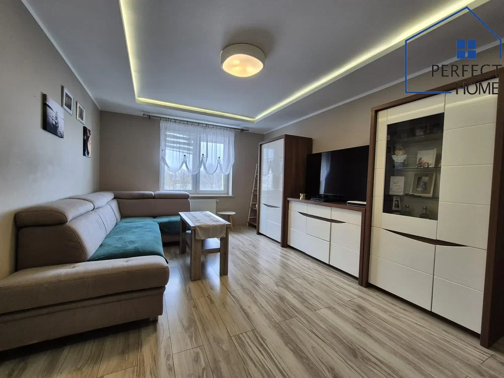 Chambre; parquet, lumière naturelle